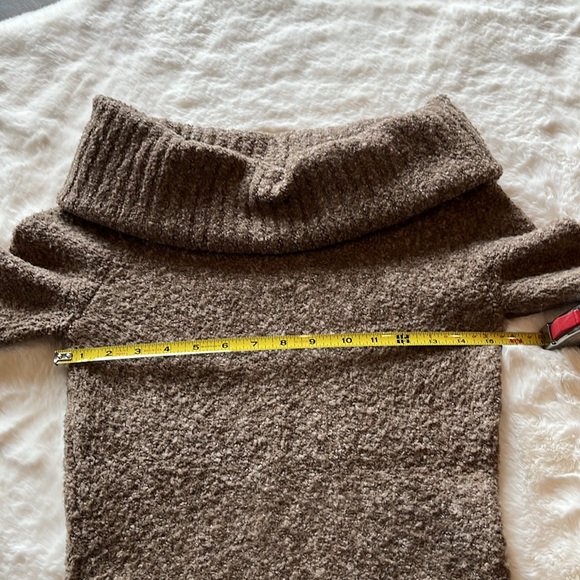 Beautiful Off The Shoulder Sweater, Super Soft - Picture 5 of 5